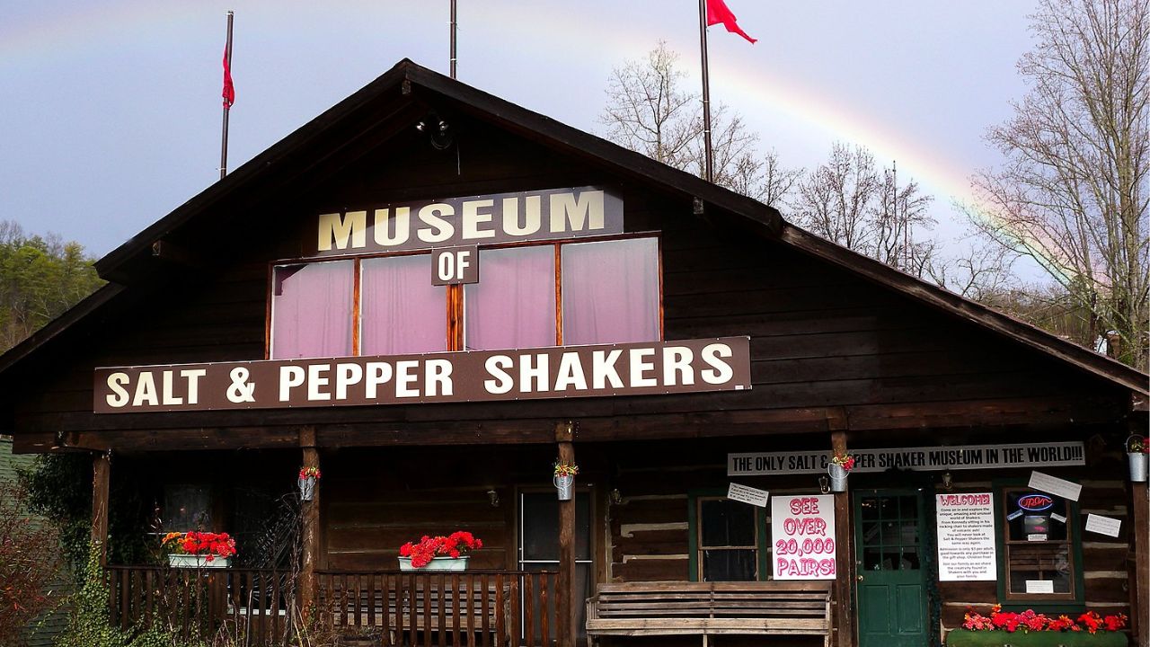 Salt and Pepper Shaker Museum