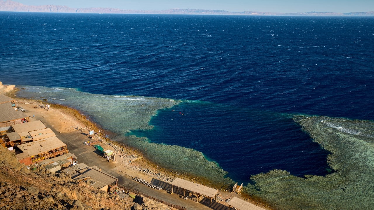 blue hole egypt