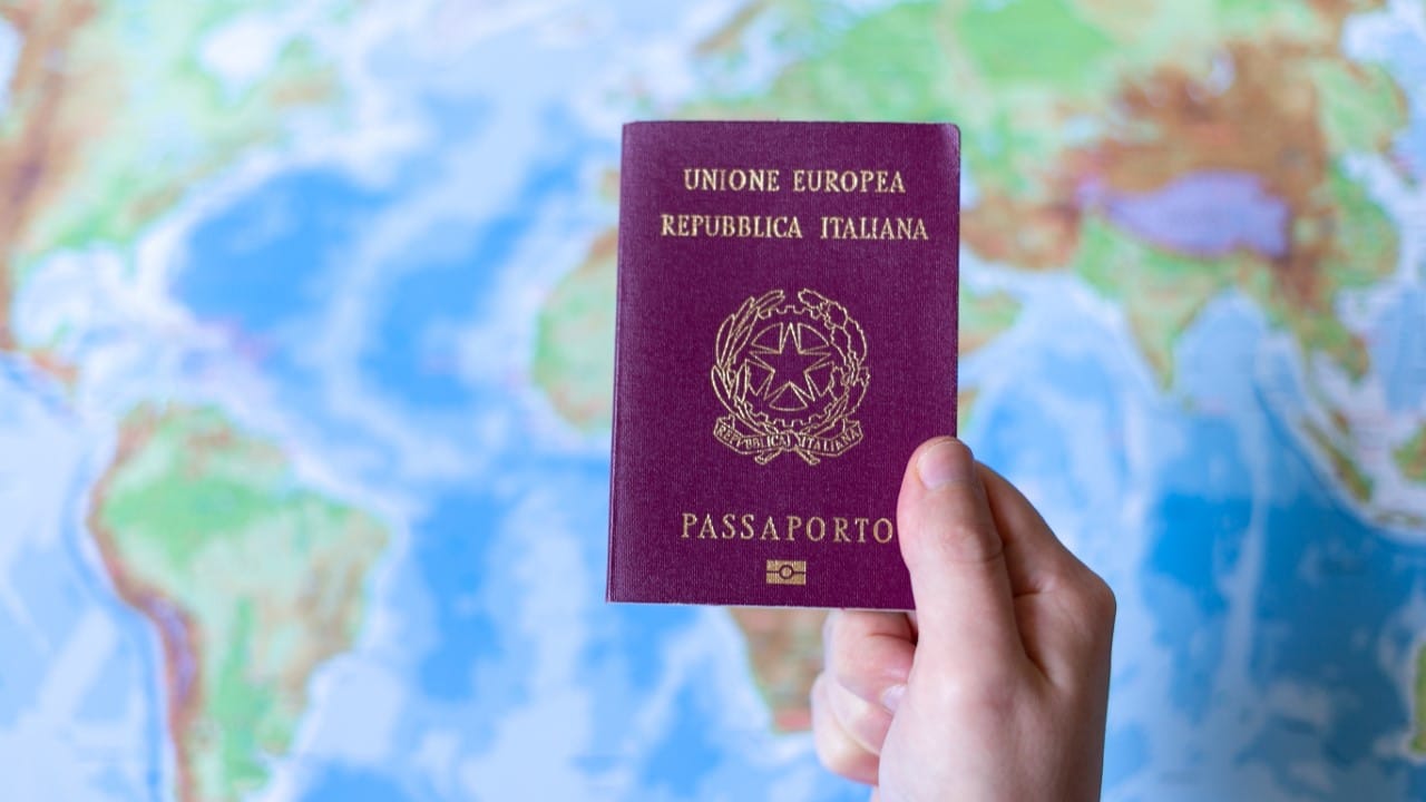 italy passport