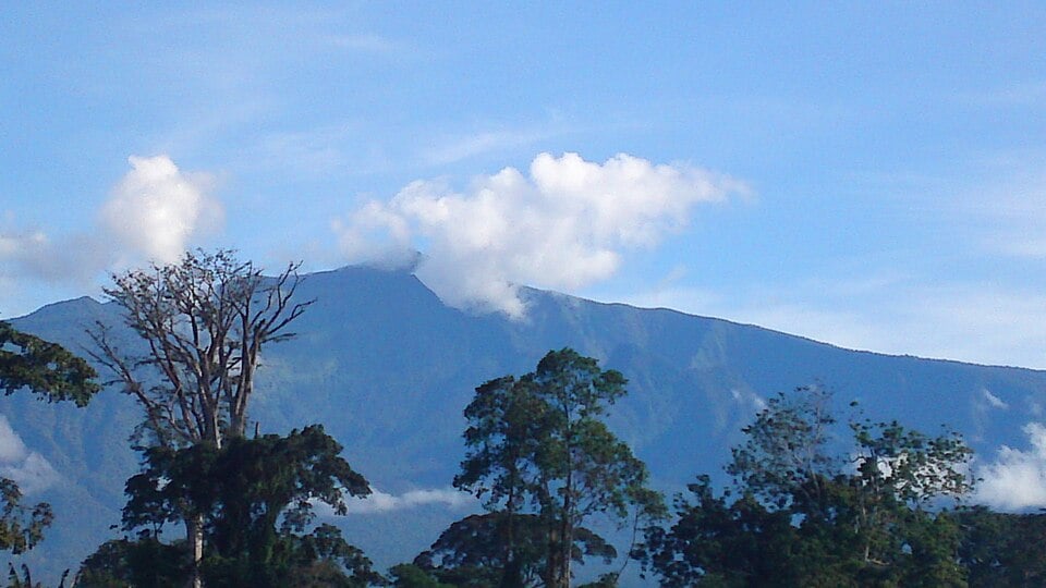 Pico Basilé, Equatorial Guinea